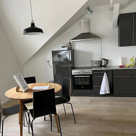 Daire 40 Qm-appartement Unterm Dach Der Haeselburg Gera