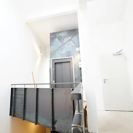 40 Qm-appartement Unterm Dach Der Haeselburg *