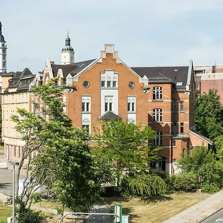 40 Qm-appartement Unterm Dach Der Haeselburg Gera