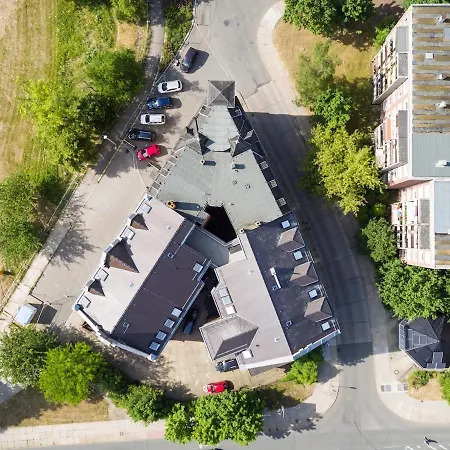 40 Qm-appartement Unterm Dach Der Haeselburg Daire *