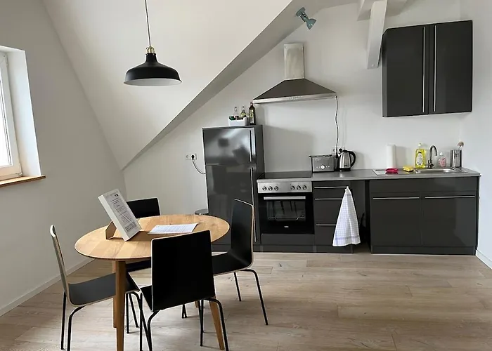 Daire 40 Qm-appartement Unterm Dach Der Haeselburg Gera