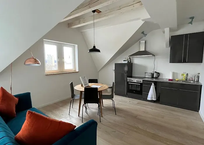 Daire 40 Qm-appartement Unterm Dach Der Haeselburg Gera