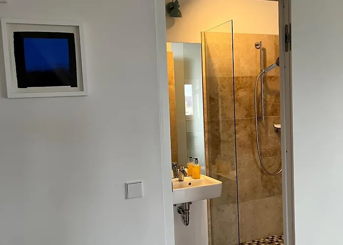 Daire 40 Qm-appartement Unterm Dach Der Haeselburg