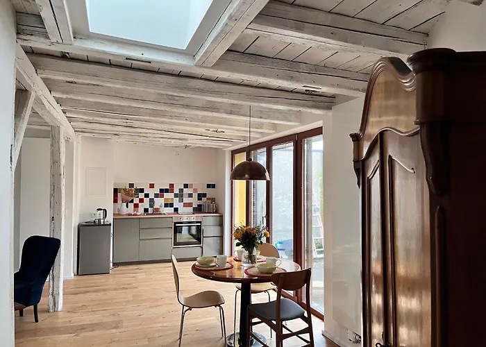 40 Qm-appartement Unterm Dach Der Haeselburg Gera